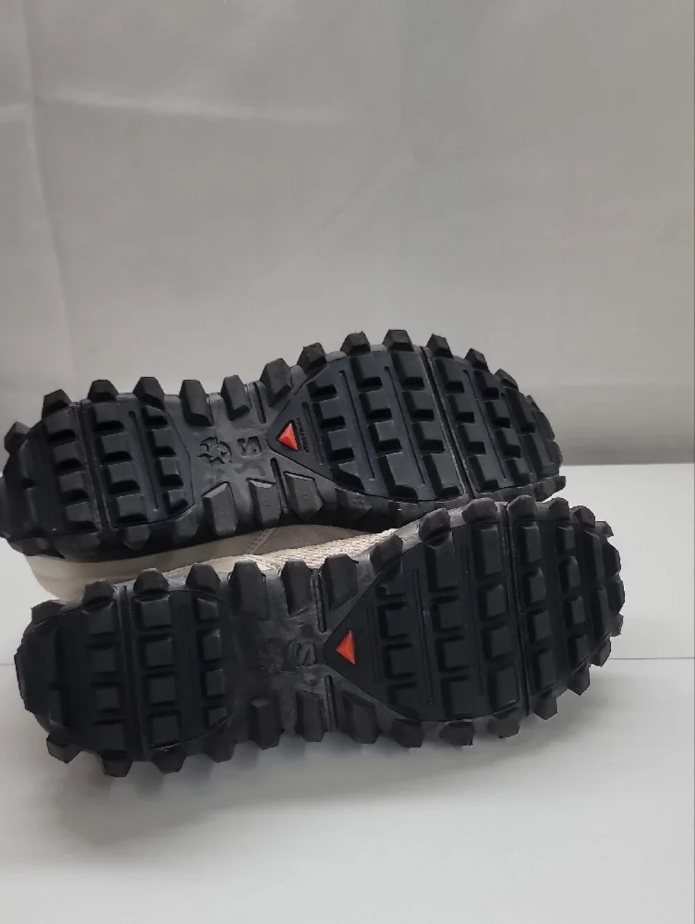 Salomon Snowclog Mid boots 8.5